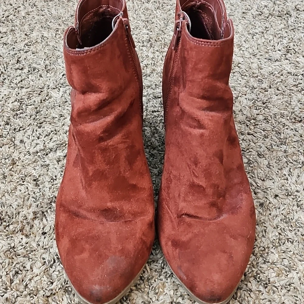 Womens Sz 11 Red/Rust Booties. Super Cute!!